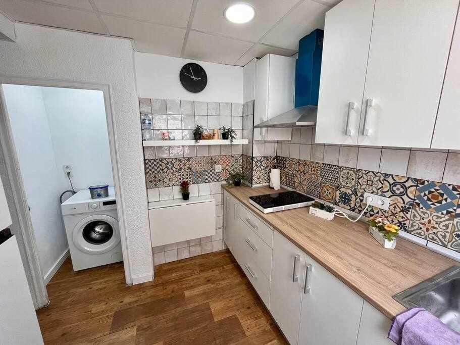 Novelda Centro Habitaciones Con Bano Privado Y Compartido , Cocina Y Terraza Dış mekan fotoğraf