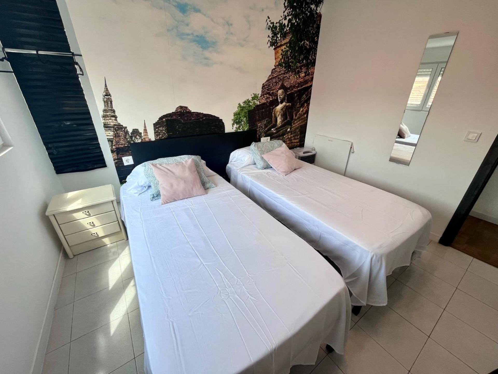 Novelda Centro Habitaciones Con Bano Privado Y Compartido , Cocina Y Terraza Dış mekan fotoğraf