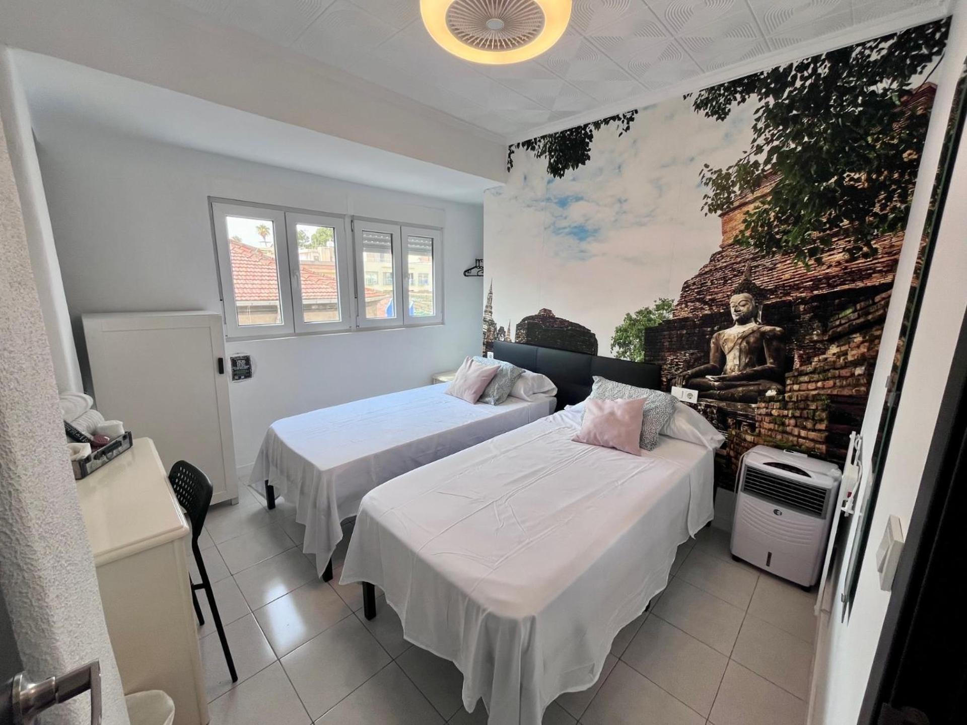 Novelda Centro Habitaciones Con Bano Privado Y Compartido , Cocina Y Terraza Dış mekan fotoğraf